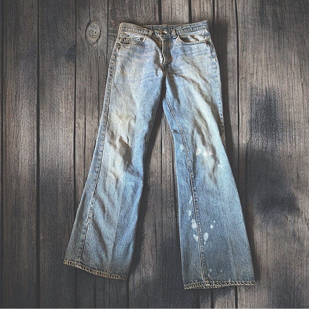 Levi's Relaxed Blue Jeans with Vintage Distressed Look